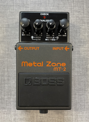 Boss MT-2 Metal Zone - begagnad i gruppen Fynd & begagnat / Fynd & begagnat hos Musikanten i Ume AB (BIN700497)