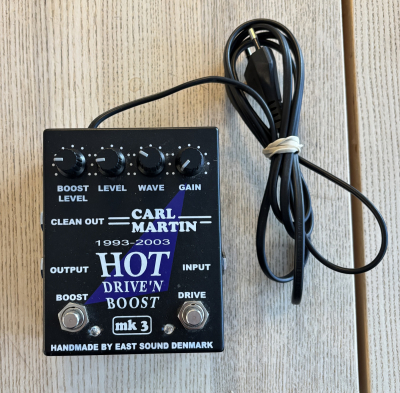 Carl Martin Hot Drive n Boost Mk3 - begagnad i gruppen Stränginstrument / Effekter / Effektpedaler gitarr hos Musikanten i Umeå AB (BIN700654)