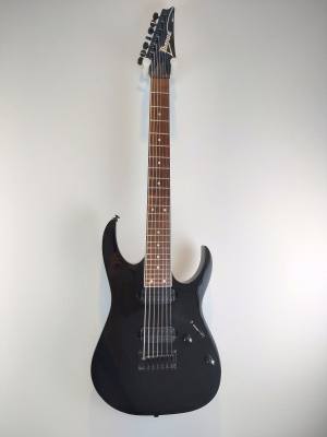 Ibanez RG7321 Black - Begagnad i gruppen Fynd & begagnat / Fynd & begagnat hos Musikanten i Ume AB (M700270)