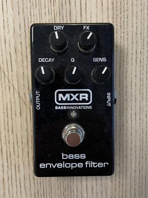 MXR M82 Bass Envelope Filter - begagnad i gruppen Strnginstrument / Effekter / Effektpedaler bas hos Musikanten i Ume AB (M700301)