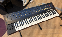 Korg Polysix Synthesizer - begagnad